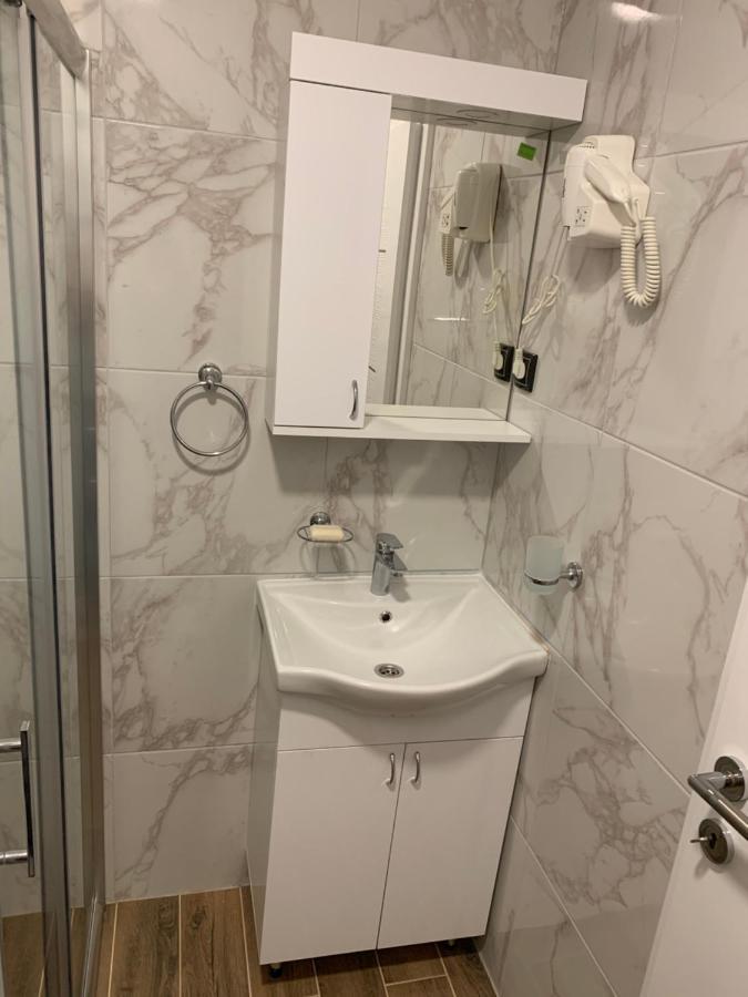 Prenociste & Restoran - Kasic Bed & Breakfast Brodarevo Exterior foto
